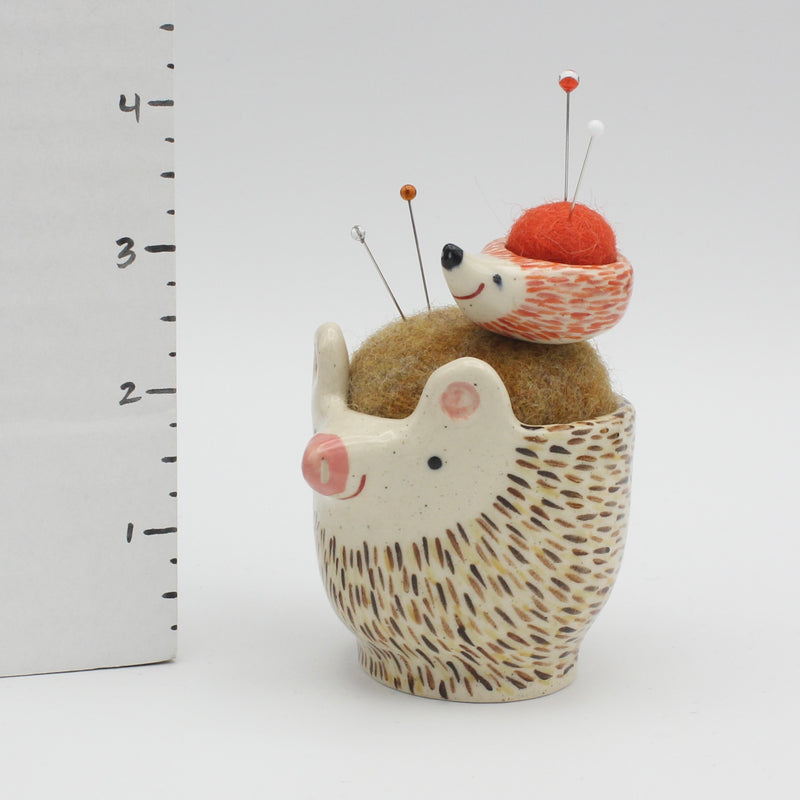 Sidekick Pincushion- Upright with Friend Pin