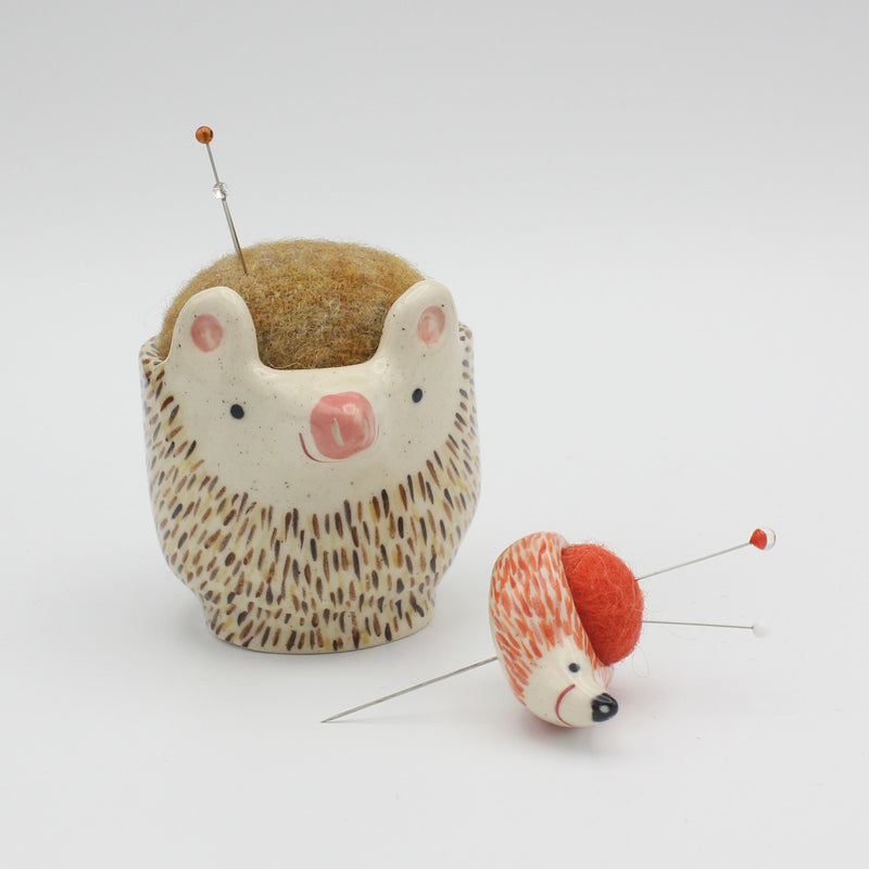 Sidekick Pincushion- Upright with Friend Pin