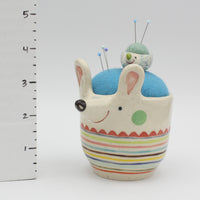 Sidekick Pincushion- Upright with Friend Pin