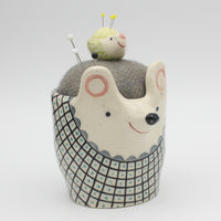 Sidekick Pincushion- Upright with Friend Pin