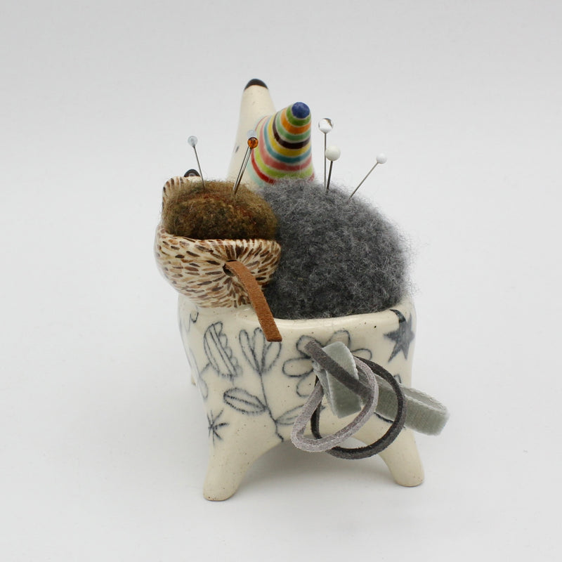 Sidekick Pincushion-Extra Large with Friend