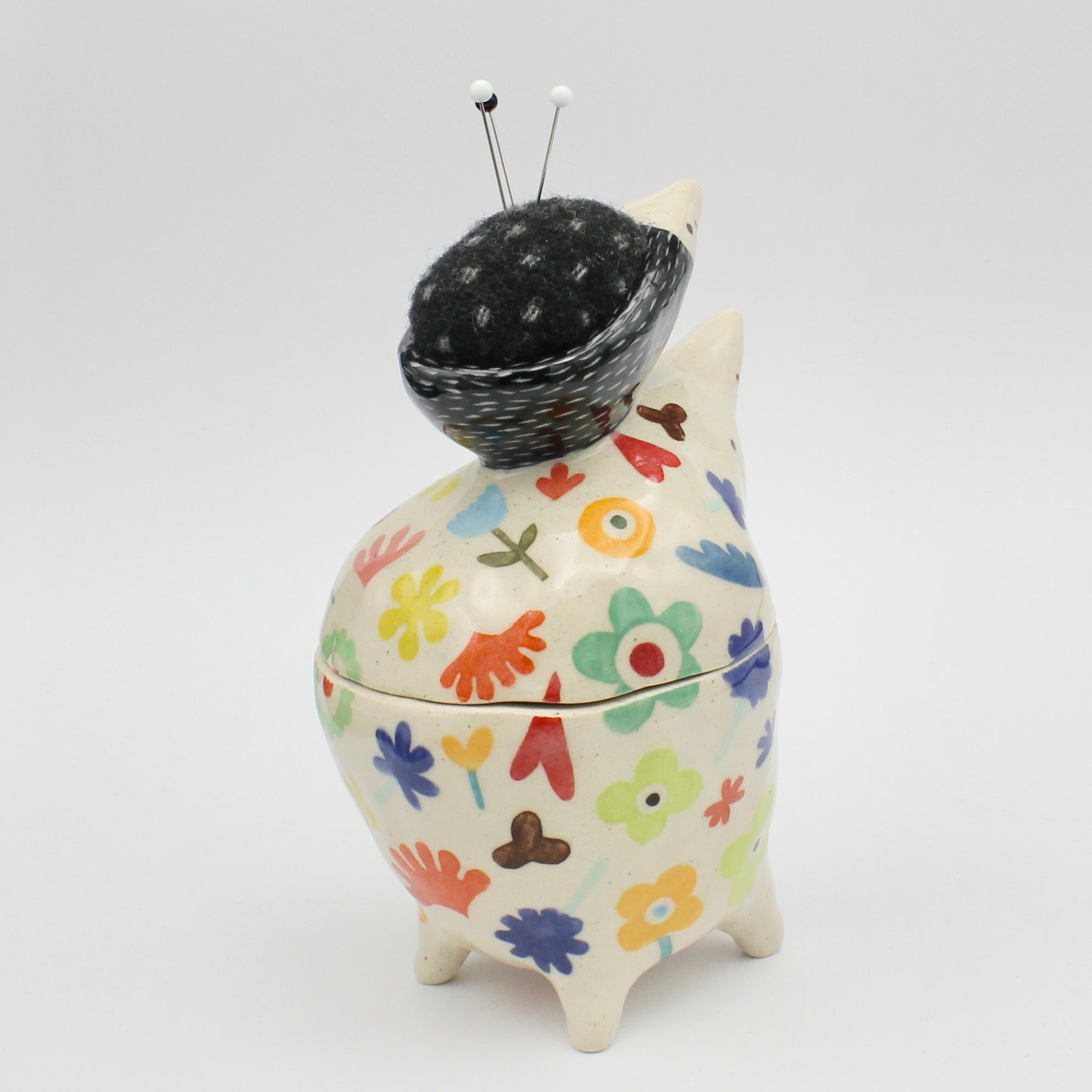 Sidekick Pincushion-Box with Friend