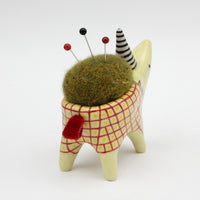 Sidekick Pincushion in Yellow Clay