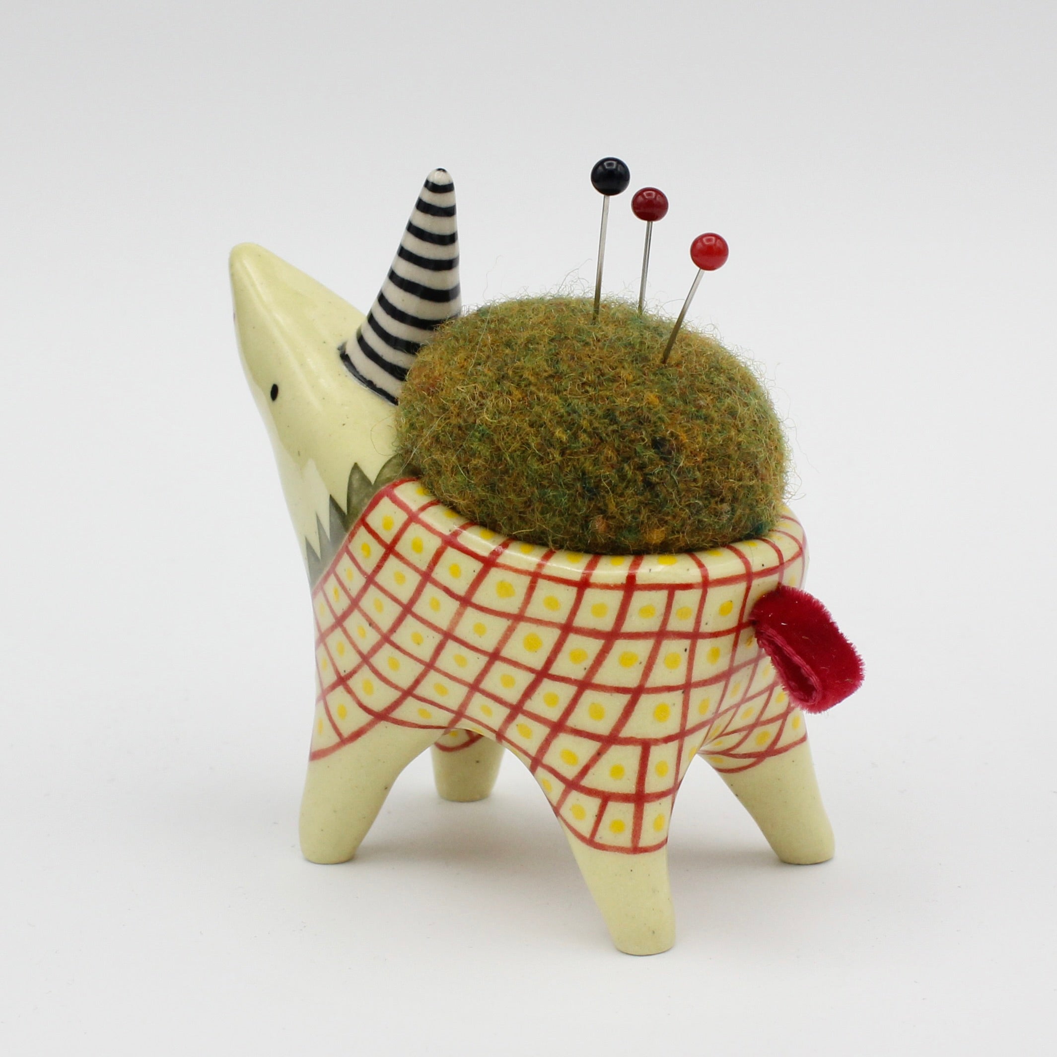 Sidekick Pincushion in Yellow Clay