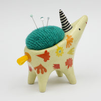 Sidekick Pincushion in Yellow Clay